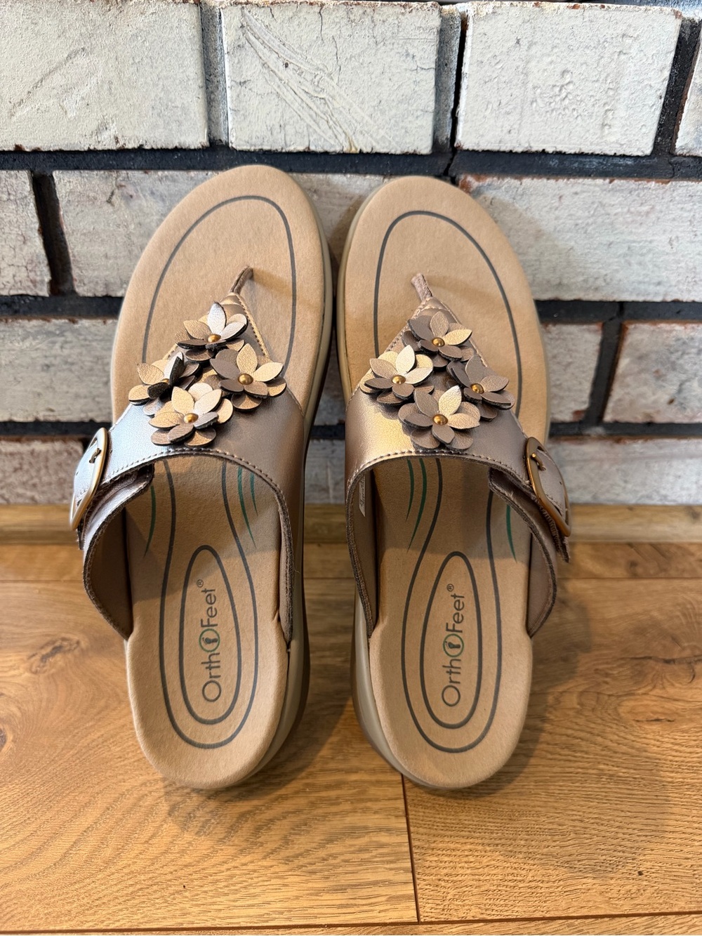 Orthofeet "Daisy" Orthopedic Cushioned Sandals - Women’s Size 9.5